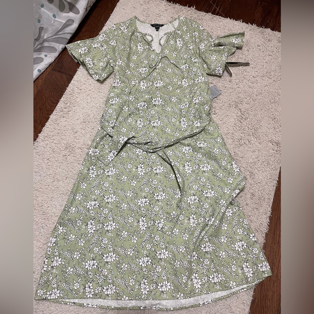 Maggy London Mint Green Linen Blend Dress